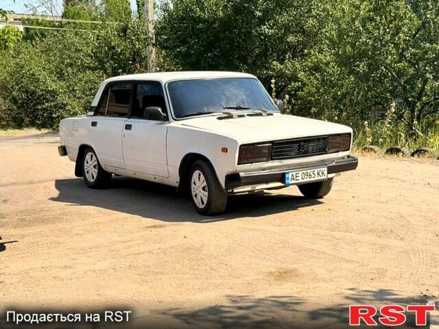 Белый ВАЗ 2105, объемом двигателя 1.5 л и пробегом 0 тыс. км за 750 $, фото 1 на Automoto.ua