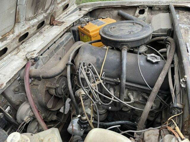 Белый ВАЗ 2105, объемом двигателя 1.5 л и пробегом 250 тыс. км за 473 $, фото 6 на Automoto.ua