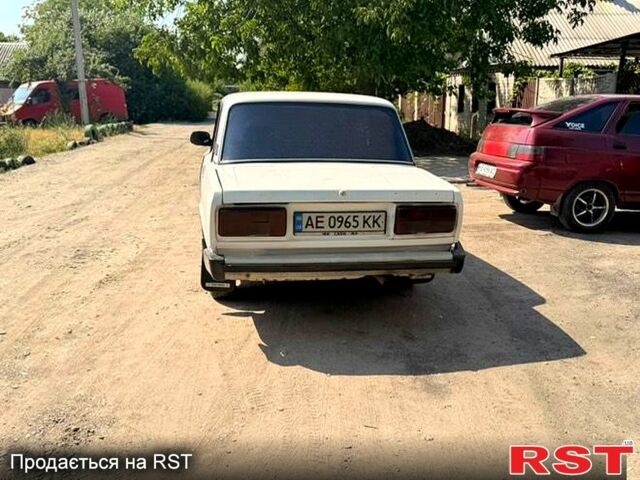 Белый ВАЗ 2105, объемом двигателя 1.5 л и пробегом 0 тыс. км за 750 $, фото 2 на Automoto.ua