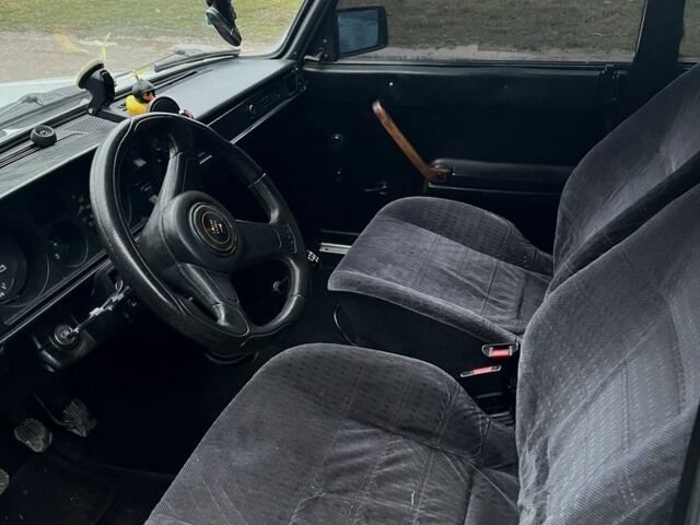 Белый ВАЗ 2105, объемом двигателя 0 л и пробегом 190 тыс. км за 700 $, фото 5 на Automoto.ua