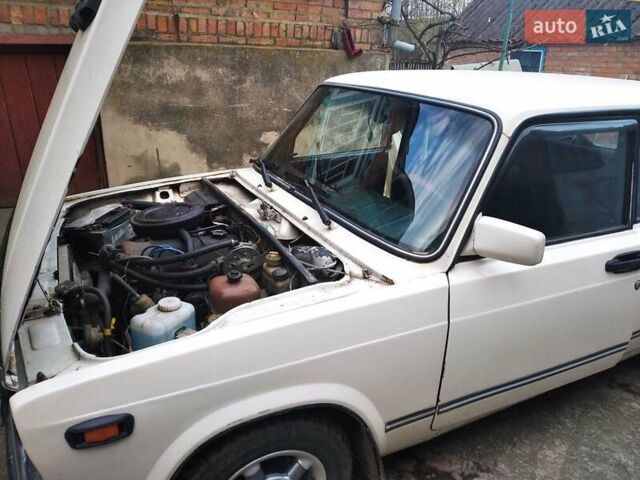 Белый ВАЗ 2105, объемом двигателя 1.5 л и пробегом 500 тыс. км за 900 $, фото 6 на Automoto.ua