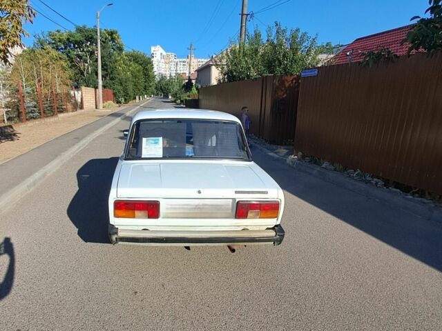 Белый ВАЗ 2105, объемом двигателя 0 л и пробегом 70 тыс. км за 1500 $, фото 3 на Automoto.ua