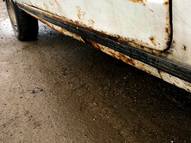 Белый ВАЗ 2105, объемом двигателя 1.3 л и пробегом 73 тыс. км за 550 $, фото 13 на Automoto.ua