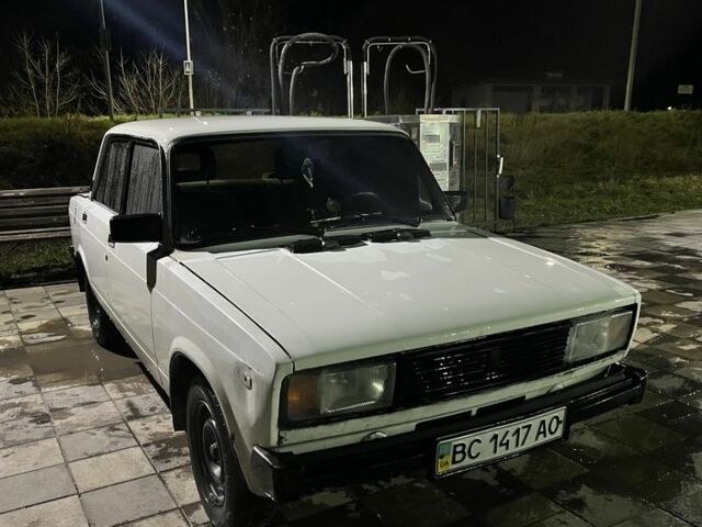 Белый ВАЗ 2105, объемом двигателя 0 л и пробегом 190 тыс. км за 700 $, фото 1 на Automoto.ua