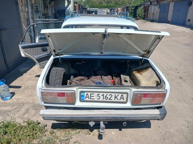 Белый ВАЗ 2105, объемом двигателя 1.5 л и пробегом 54 тыс. км за 850 $, фото 2 на Automoto.ua
