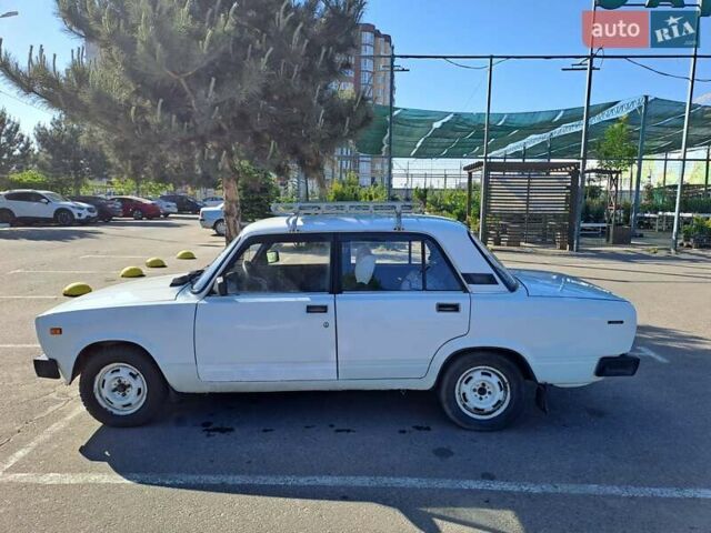 Белый ВАЗ 2105, объемом двигателя 1.2 л и пробегом 78 тыс. км за 1500 $, фото 5 на Automoto.ua