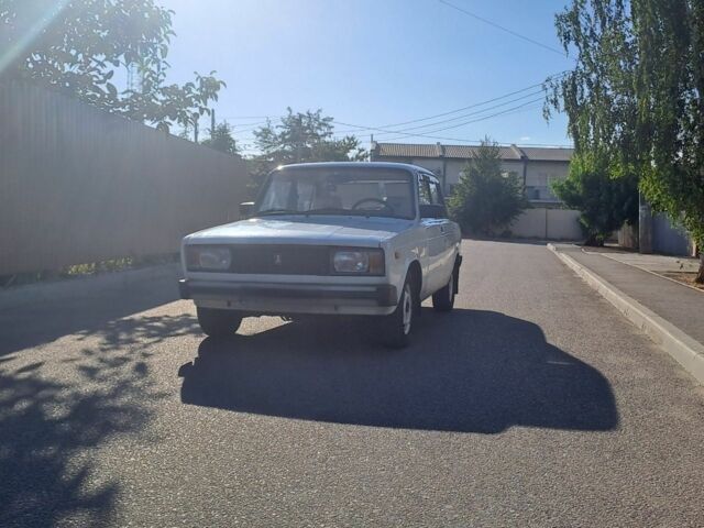 Белый ВАЗ 2105, объемом двигателя 0 л и пробегом 70 тыс. км за 1500 $, фото 1 на Automoto.ua