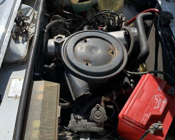 Білий ВАЗ 2105, об'ємом двигуна 1.29 л та пробігом 301 тис. км за 900 $, фото 4 на Automoto.ua