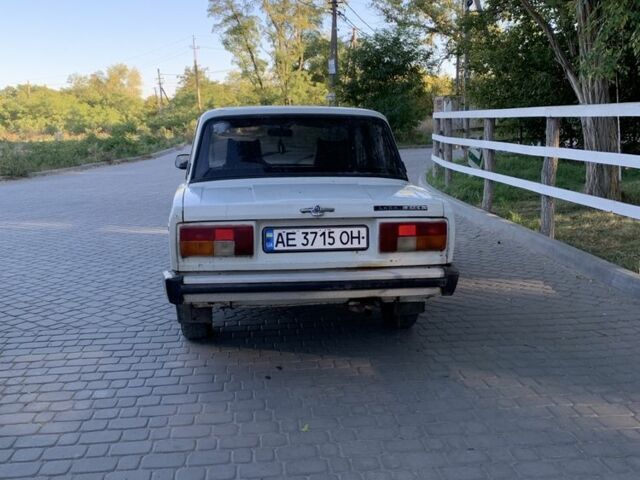 Белый ВАЗ 2105, объемом двигателя 1.5 л и пробегом 3 тыс. км за 387 $, фото 4 на Automoto.ua