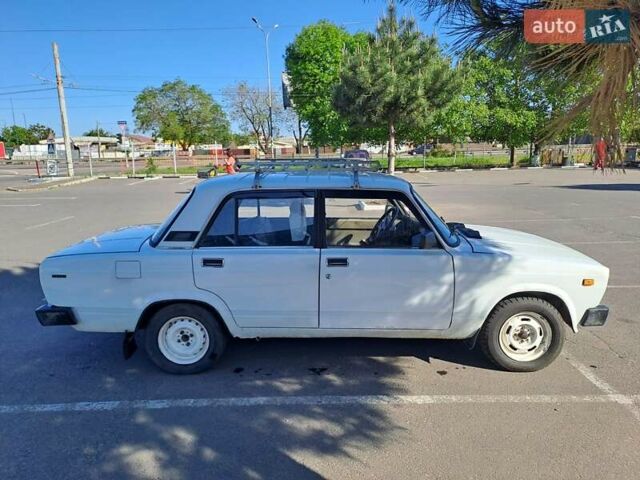 Белый ВАЗ 2105, объемом двигателя 1.2 л и пробегом 78 тыс. км за 1500 $, фото 2 на Automoto.ua