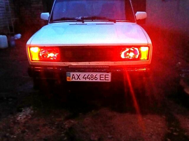 Белый ВАЗ 2105, объемом двигателя 1.7 л и пробегом 0 тыс. км за 1000 $, фото 1 на Automoto.ua