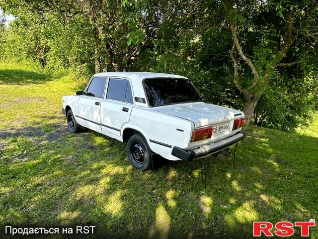 Белый ВАЗ 2105, объемом двигателя 1.2 л и пробегом 0 тыс. км за 750 $, фото 3 на Automoto.ua
