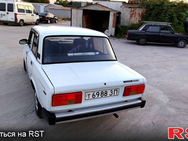 Білий ВАЗ 2105, об'ємом двигуна 1.3 л та пробігом 225 тис. км за 600 $, фото 2 на Automoto.ua