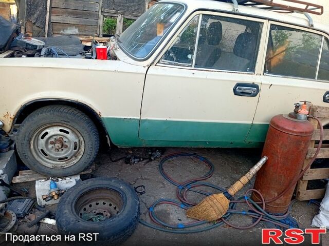 Білий ВАЗ 2105, об'ємом двигуна 1.5 л та пробігом 138 тис. км за 630 $, фото 5 на Automoto.ua