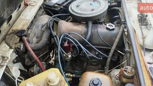 Белый ВАЗ 2105, объемом двигателя 1.2 л и пробегом 125 тыс. км за 670 $, фото 3 на Automoto.ua