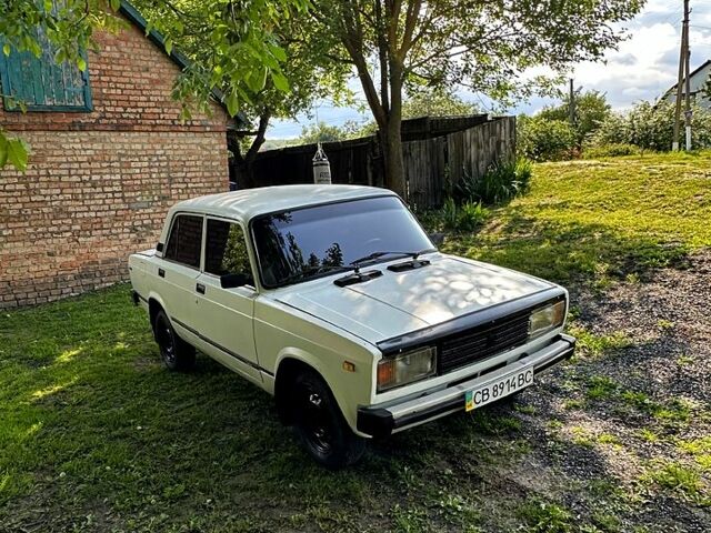 Белый ВАЗ 2105, объемом двигателя 1.2 л и пробегом 0 тыс. км за 750 $, фото 9 на Automoto.ua