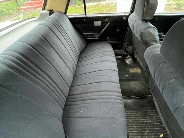 Белый ВАЗ 2105, объемом двигателя 0 л и пробегом 1 тыс. км за 400 $, фото 5 на Automoto.ua