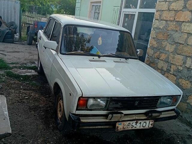Білий ВАЗ 2105, об'ємом двигуна 1.5 л та пробігом 138 тис. км за 630 $, фото 3 на Automoto.ua