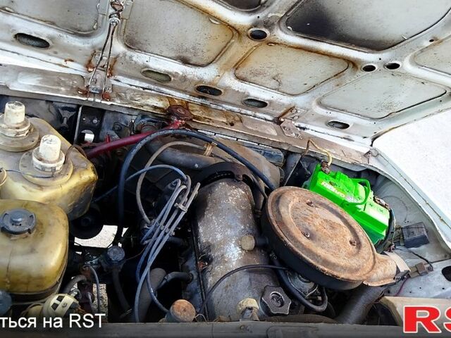 Білий ВАЗ 2105, об'ємом двигуна 1.3 л та пробігом 225 тис. км за 600 $, фото 4 на Automoto.ua