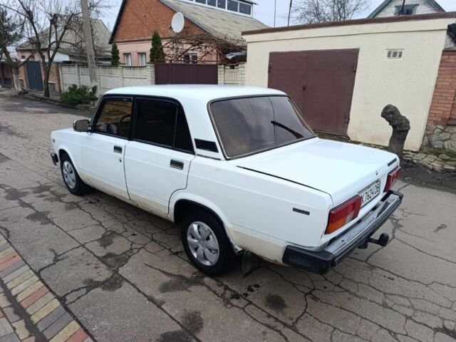 Белый ВАЗ 2105, объемом двигателя 1.5 л и пробегом 200 тыс. км за 1050 $, фото 7 на Automoto.ua