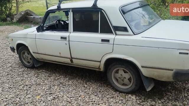 Белый ВАЗ 2105, объемом двигателя 1.2 л и пробегом 125 тыс. км за 670 $, фото 4 на Automoto.ua