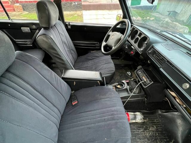 Белый ВАЗ 2105, объемом двигателя 0 л и пробегом 1 тыс. км за 400 $, фото 4 на Automoto.ua