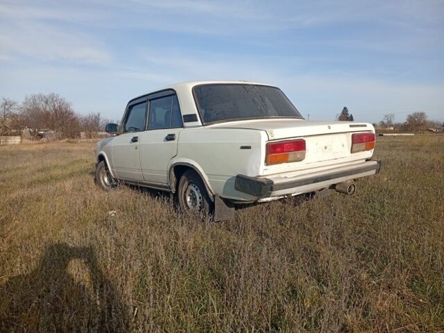 Белый ВАЗ 2105, объемом двигателя 1 л и пробегом 2 тыс. км за 350 $, фото 8 на Automoto.ua