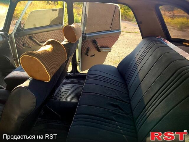 Белый ВАЗ 2105, объемом двигателя 1.2 л и пробегом 284 тыс. км за 1000 $, фото 5 на Automoto.ua