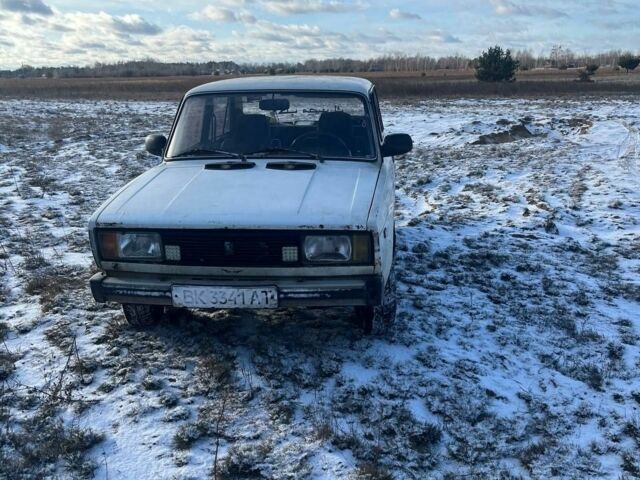 Білий ВАЗ 2105, об'ємом двигуна 0 л та пробігом 90 тис. км за 592 $, фото 4 на Automoto.ua