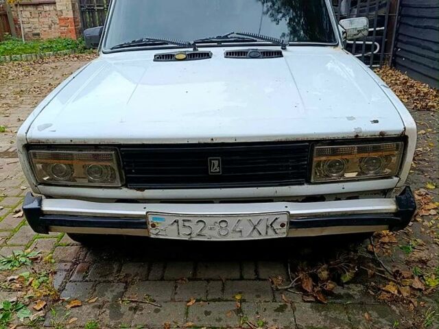 Белый ВАЗ 2105, объемом двигателя 1.5 л и пробегом 0 тыс. км за 600 $, фото 2 на Automoto.ua