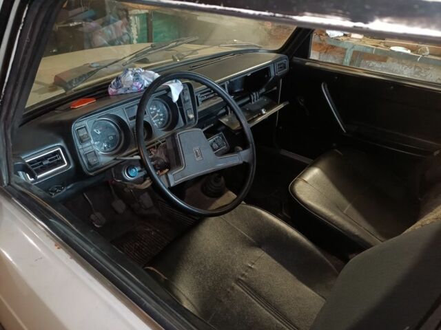 Білий ВАЗ 2105, об'ємом двигуна 1 л та пробігом 126 тис. км за 800 $, фото 1 на Automoto.ua