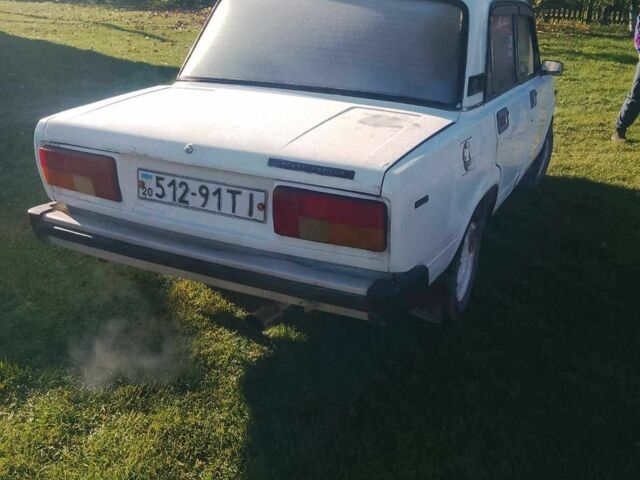 Белый ВАЗ 2105, объемом двигателя 1.5 л и пробегом 40 тыс. км за 650 $, фото 4 на Automoto.ua