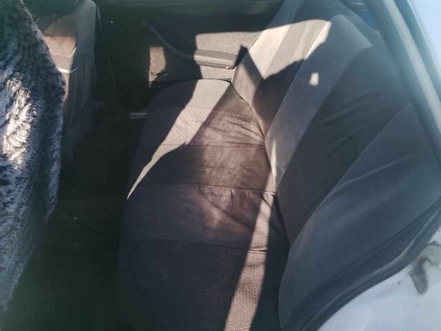 Белый ВАЗ 2105, объемом двигателя 1.5 л и пробегом 40 тыс. км за 650 $, фото 8 на Automoto.ua