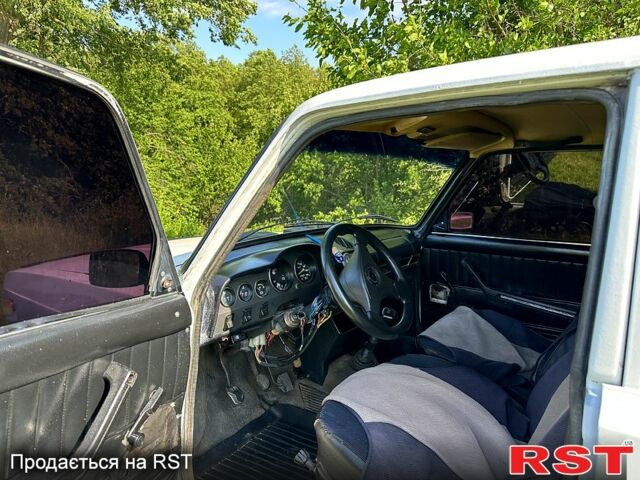 Белый ВАЗ 2105, объемом двигателя 1.2 л и пробегом 0 тыс. км за 750 $, фото 2 на Automoto.ua