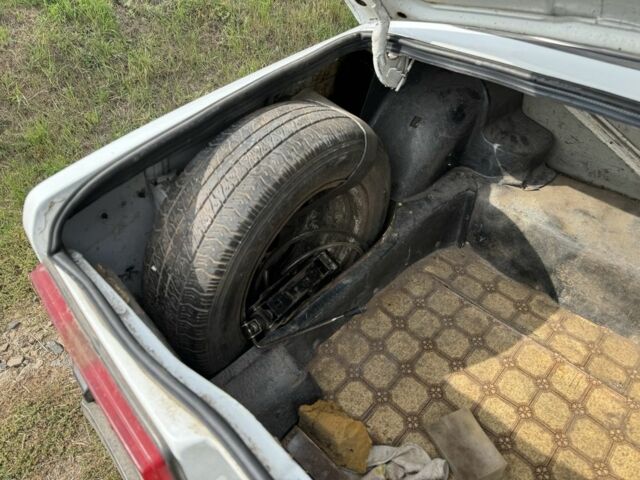Белый ВАЗ 2105, объемом двигателя 1.5 л и пробегом 89 тыс. км за 800 $, фото 13 на Automoto.ua