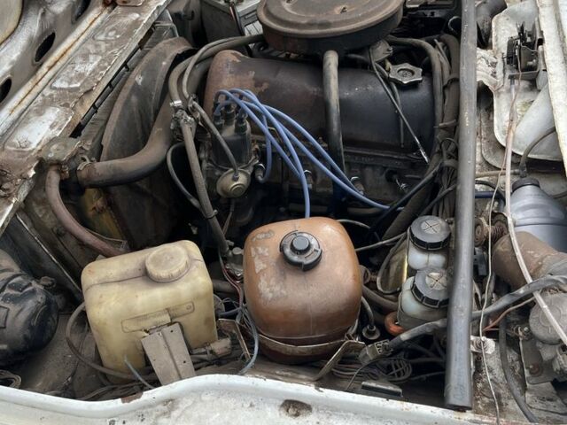 Белый ВАЗ 2105, объемом двигателя 1.5 л и пробегом 184 тыс. км за 650 $, фото 6 на Automoto.ua