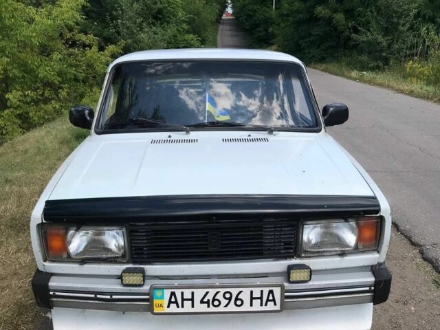 Белый ВАЗ 2105, объемом двигателя 1.7 л и пробегом 100 тыс. км за 833 $, фото 4 на Automoto.ua