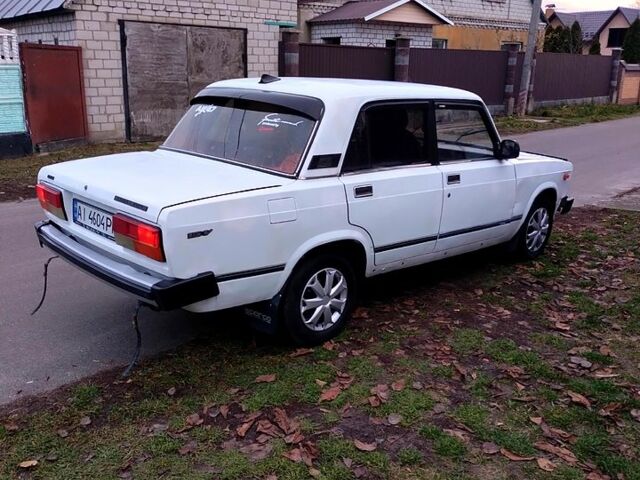 Білий ВАЗ 2105, об'ємом двигуна 1.5 л та пробігом 201 тис. км за 1100 $, фото 3 на Automoto.ua