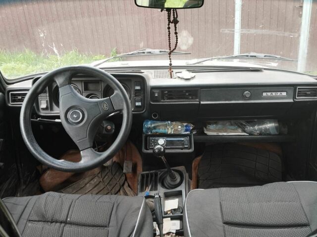 Белый ВАЗ 2105, объемом двигателя 1.5 л и пробегом 3 тыс. км за 710 $, фото 5 на Automoto.ua