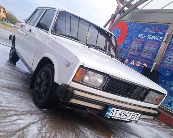 Білий ВАЗ 2105, об'ємом двигуна 1.3 л та пробігом 200 тис. км за 700 $, фото 4 на Automoto.ua