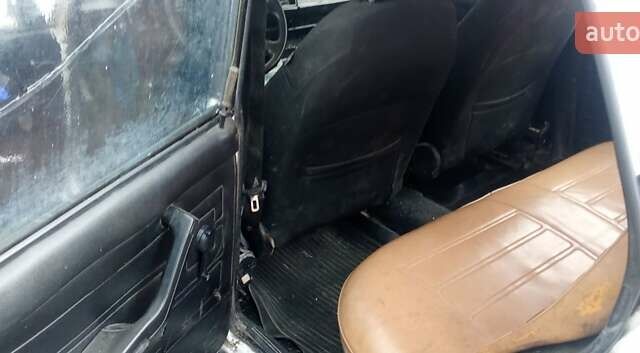 Білий ВАЗ 2105, об'ємом двигуна 1.5 л та пробігом 250 тис. км за 500 $, фото 6 на Automoto.ua