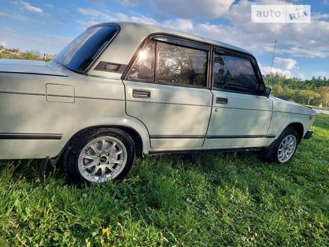 Білий ВАЗ 2105, об'ємом двигуна 1.5 л та пробігом 700 тис. км за 750 $, фото 7 на Automoto.ua