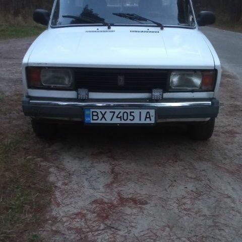 Білий ВАЗ 2105, об'ємом двигуна 1.5 л та пробігом 111 тис. км за 700 $, фото 1 на Automoto.ua