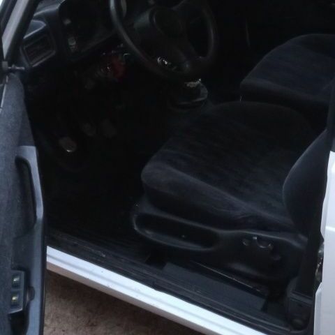 Білий ВАЗ 2105, об'ємом двигуна 1.5 л та пробігом 111 тис. км за 700 $, фото 6 на Automoto.ua