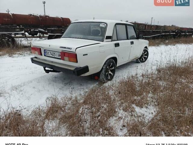 Белый ВАЗ 2105, объемом двигателя 1.45 л и пробегом 200 тыс. км за 850 $, фото 1 на Automoto.ua