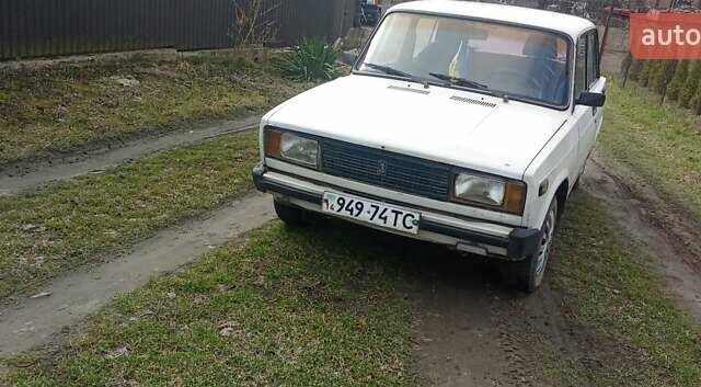 Білий ВАЗ 2105, об'ємом двигуна 1.5 л та пробігом 250 тис. км за 500 $, фото 4 на Automoto.ua