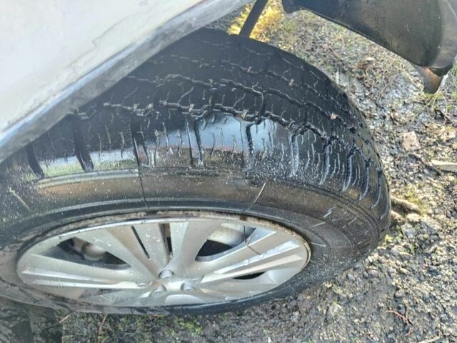 Белый ВАЗ 2105, объемом двигателя 1.5 л и пробегом 250 тыс. км за 500 $, фото 7 на Automoto.ua