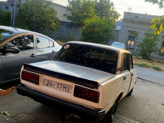 Белый ВАЗ 2105, объемом двигателя 1.3 л и пробегом 0 тыс. км за 550 $, фото 1 на Automoto.ua