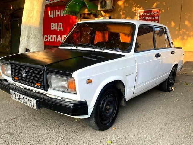 Белый ВАЗ 2105, объемом двигателя 1.3 л и пробегом 0 тыс. км за 550 $, фото 5 на Automoto.ua