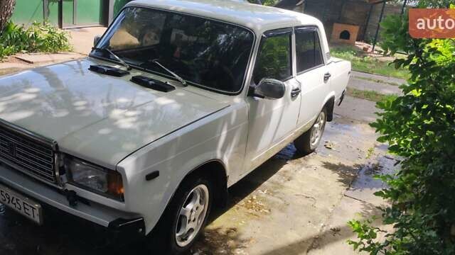 Білий ВАЗ 2105, об'ємом двигуна 1.46 л та пробігом 150 тис. км за 1500 $, фото 8 на Automoto.ua